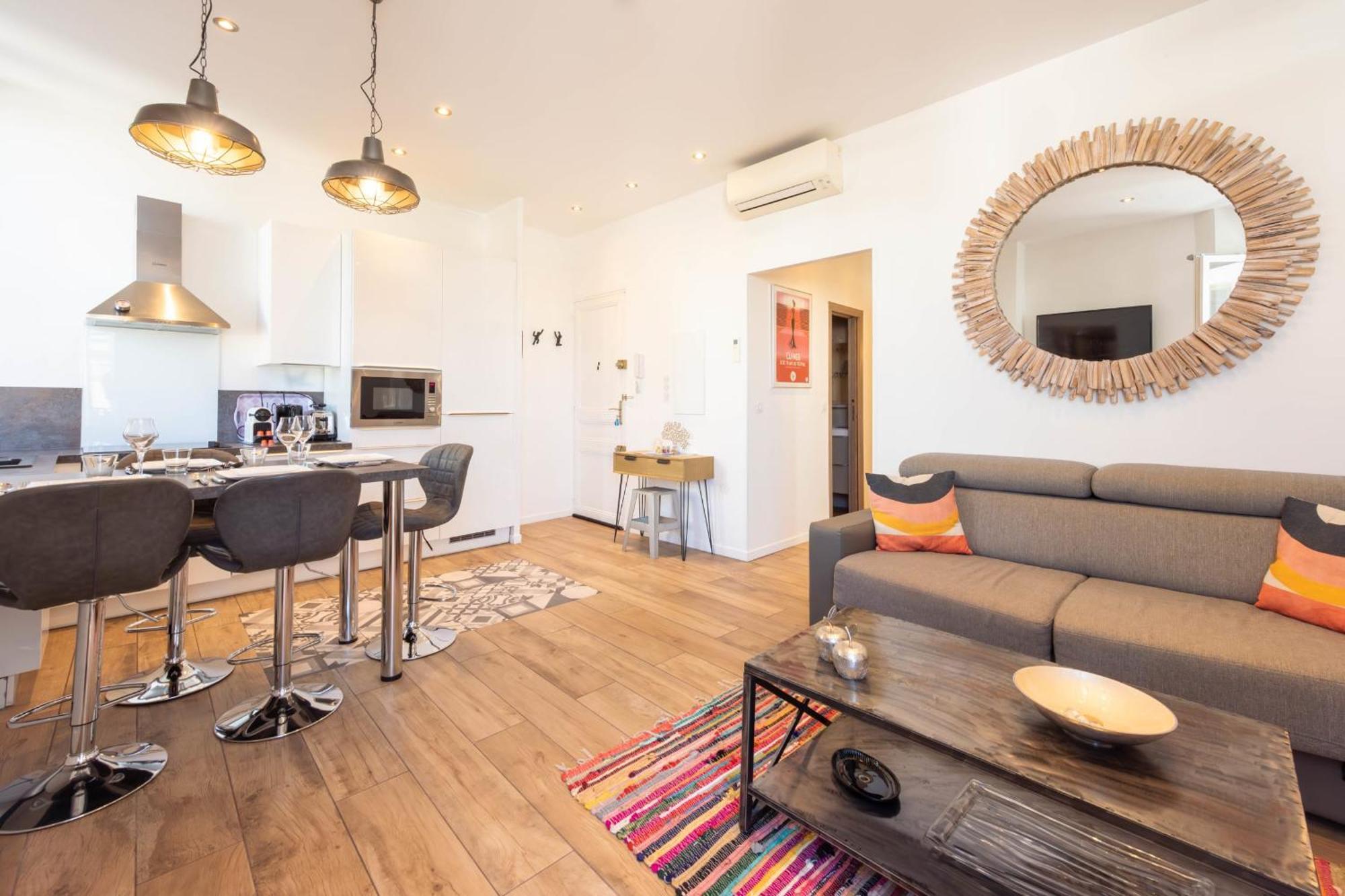 Downtown Walk To Beaches And Croisette Apartamento Cannes